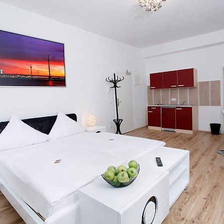 Hotel Design Apart Dusseldorf Room photo
